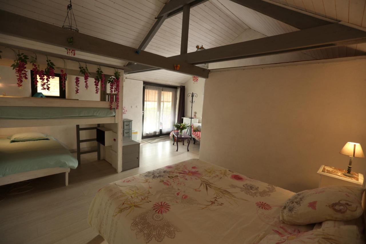 Fenetre Sur Loire Bed & Breakfast Iguerande Bagian luar foto