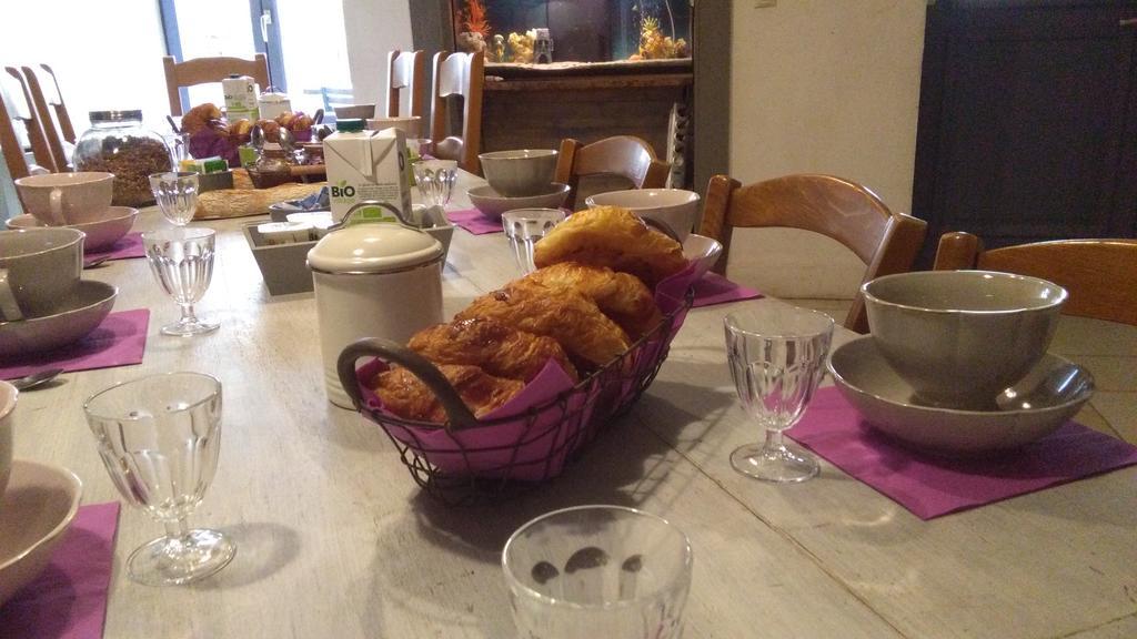 Fenetre Sur Loire Bed & Breakfast Iguerande Bagian luar foto